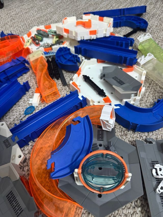 Circuito elettrico per insetti per bambini