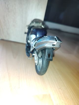 Moto Kawasaki Ninja  maqueta para reparar