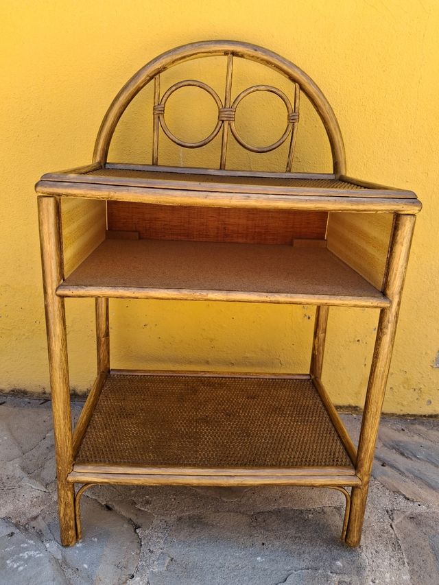 Mesita de Bambu y Ratan Natural