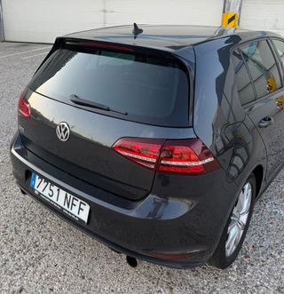 Volkswagen Golf GTI 2.0 TSI DSG
