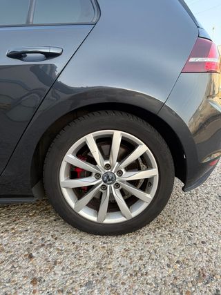 Volkswagen Golf GTI 2.0 TSI DSG