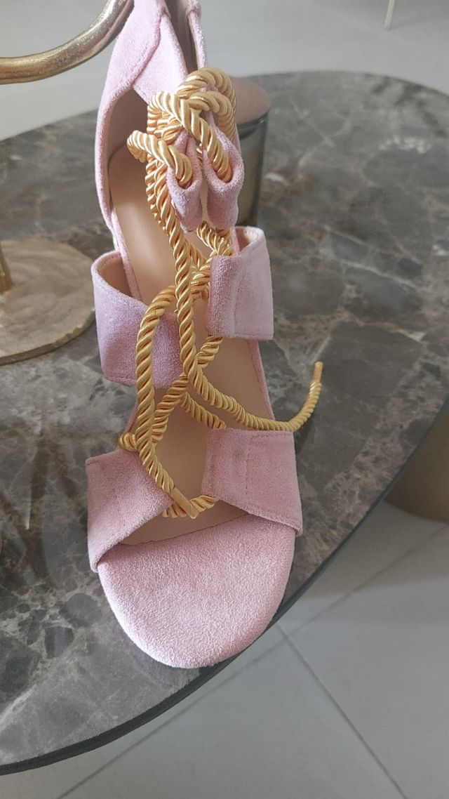Sandali rosa