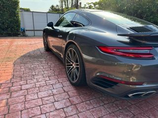 PORSCHE 911 Turbo