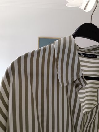 Camisa Zara rayas verde oliva