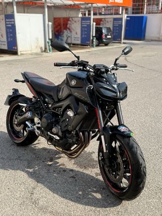 Yamaha MT-09 (2017) - Moto