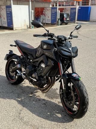 Yamaha MT-09 (2017) - Moto