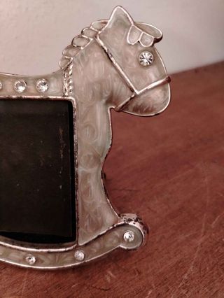 Portafoto particolare in metallo e madreperla