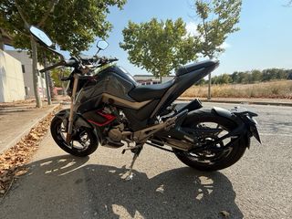 Moto Zontes: velocímetro