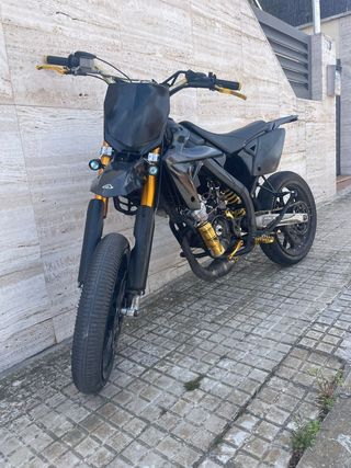 Rieju mrt pro negra i dorada I muchos extras mas,