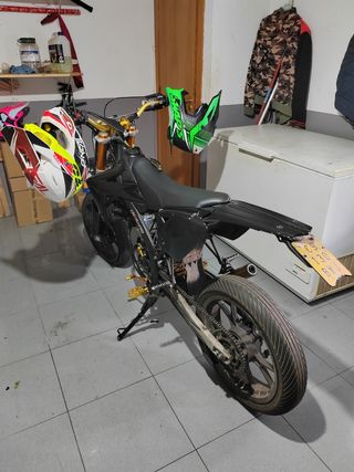 Rieju mrt pro negra i dorada I muchos extras mas,