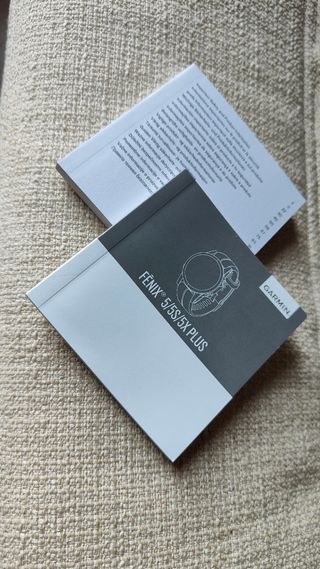 Caja Garmin Fénix 5 Plus Sapphire