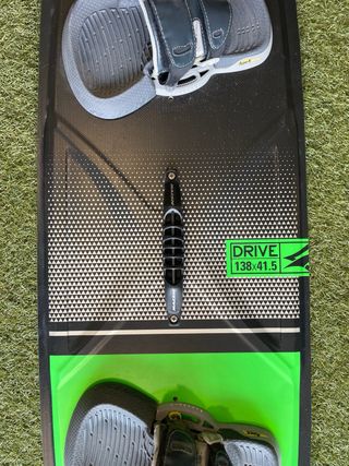 TABLA KITE NAISH DRIVE 138x41.5 Excelente estado