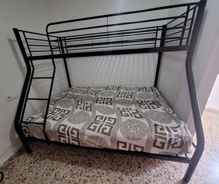 Literas matrimonio metálicas negras + colchón.
