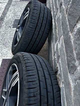 4 Llantas Ford Transit Custom. NEGOCIABLE. Cambios