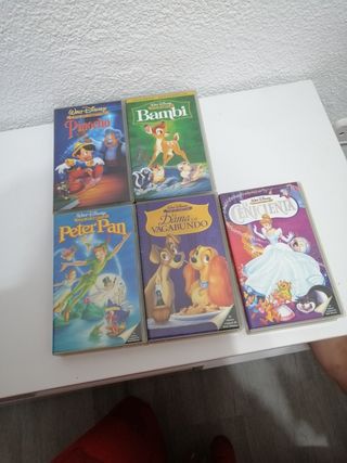 VHS infantiles Disney: Pinocho, Bambi, Peter Pan,