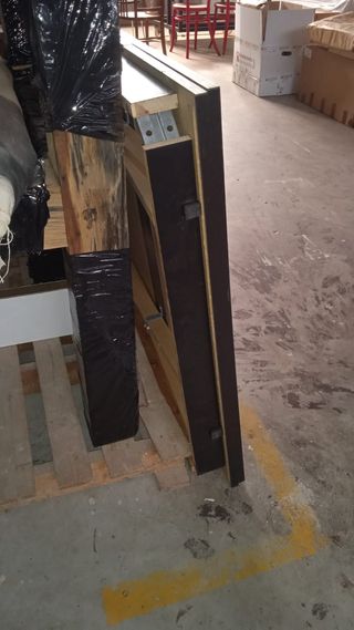 Mesa extensible Ikea negra amarrronada