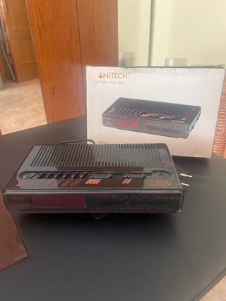 Radio despertador ANITECH RW-339