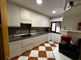  ¡PISO PARA ESTUDIANTES EN EL CENTRO DE CUENCA!. 