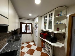  ¡PISO PARA ESTUDIANTES EN EL CENTRO DE CUENCA!. 