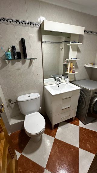 ¡PISO PARA ESTUDIANTES EN EL CENTRO DE CUENCA!. 