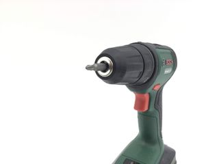 taladro a bateria bosch universal drill 18v