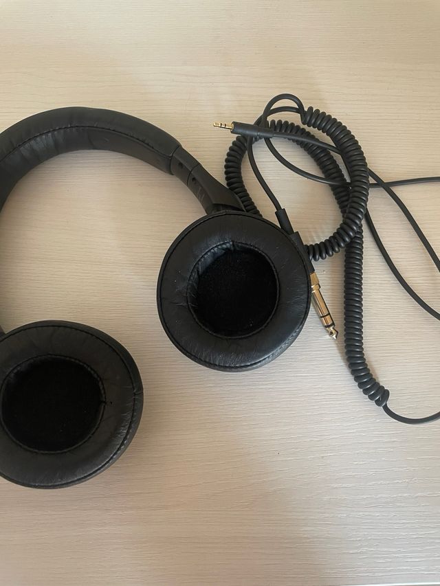 Beyerdynamic DT 240 PRO - Auriculares de estudio