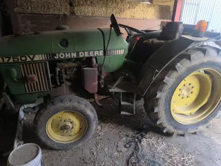 Tractor John Deere 1750V