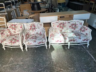 Sofá y sillones florales - restaurado y tapizado