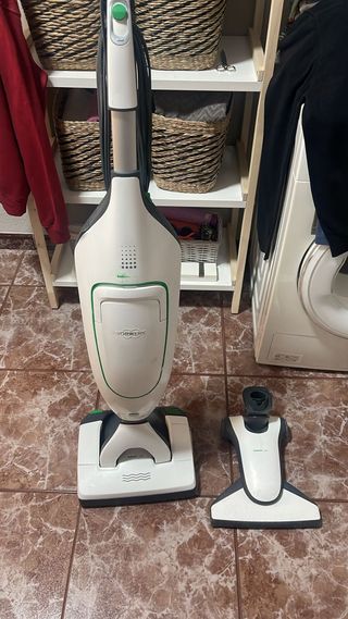 Aspiradora y fregona Vorwerk