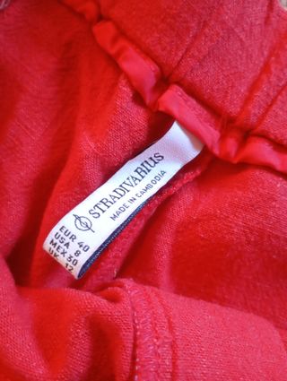 Shorts rojos Stradivarius