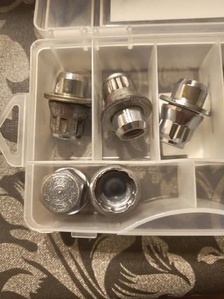 Tornillos seguridad Toyota (5uds)