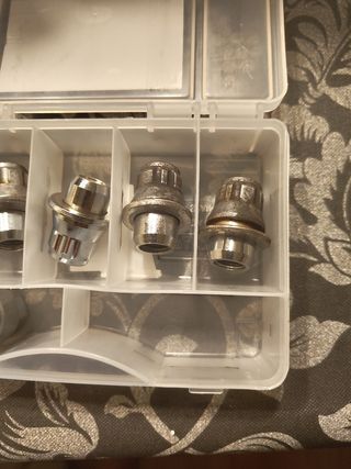 Tornillos seguridad Toyota (5uds)