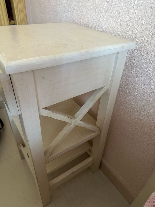 Mesita noche madera blanca