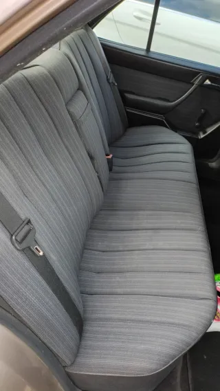 Mercedes-Benz 300d w124