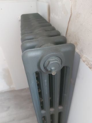 Radiador hierro fundido restaurado Gris antracita