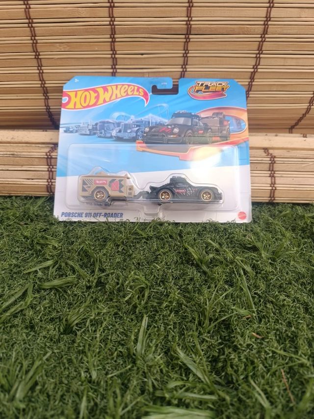 Hot Wheels Porsche 911 Off-Roader