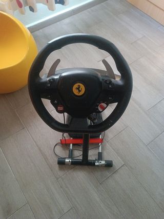 Volante Ferrari  compatible PS4  y ps5 con soporte