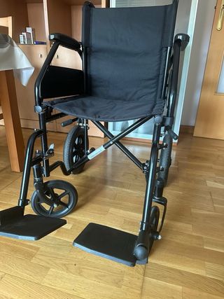 Silla de ruedas plegable