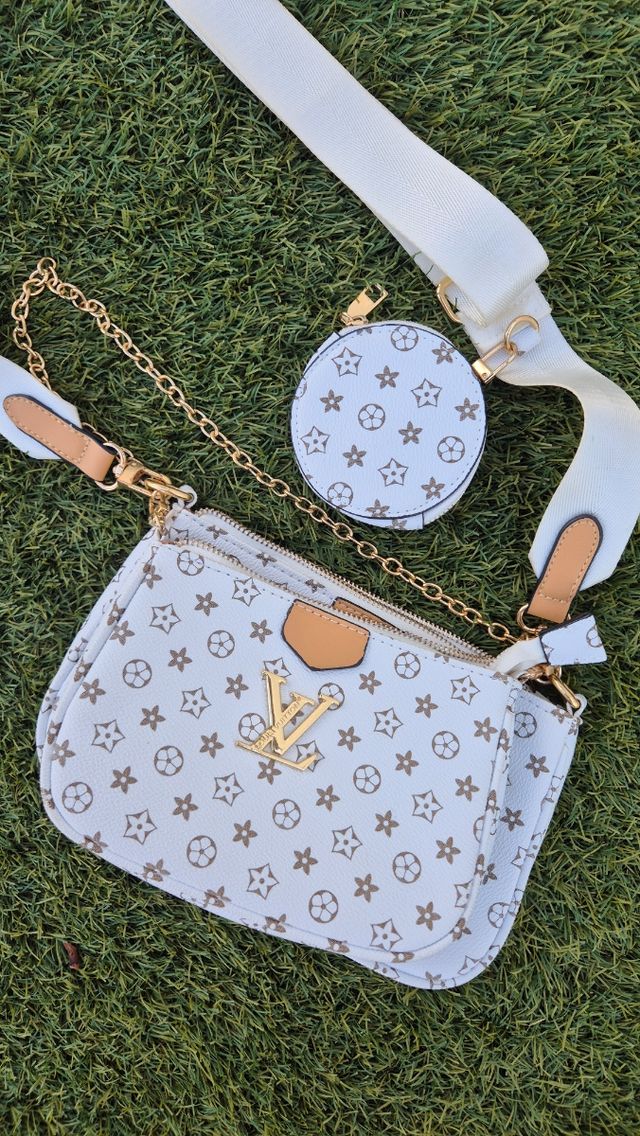 Bolso bandolera blanco y dorado