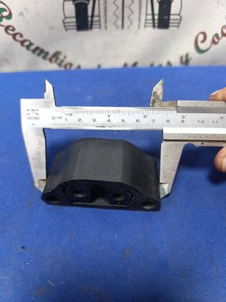 Goma soporte escape Renault clásica