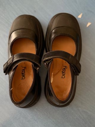 Zapatillas negras niña. talla 35 , ortopedica 