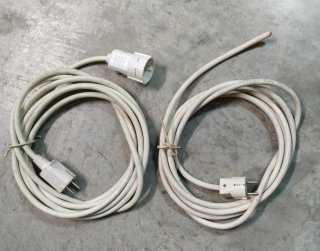 2 alargaderas eléctricas blancas