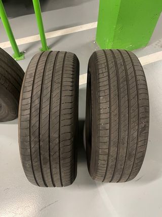2 Ruedas Michelin 215/65 R17 usadas