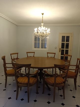 Mesa comedor + 8 sillas madera
