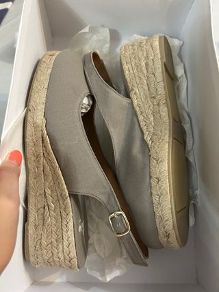 Alpargatas Castañer Gris - Mujer