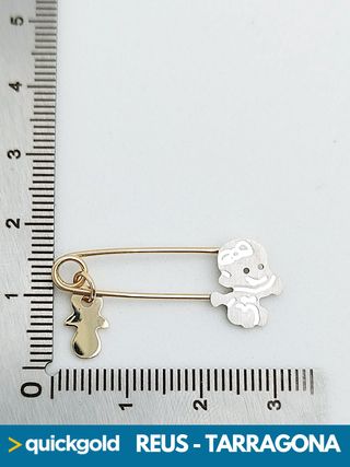 040-07-00430 AGUJA ORO DE 18K BEBE CON CHUPETE