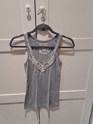 Camiseta tirantes negra - Música