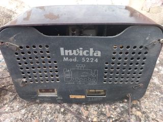 Radio antigua INVICTA MODELO 5224