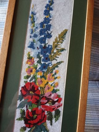 2 Cuadros Bordados a Mano: Flores