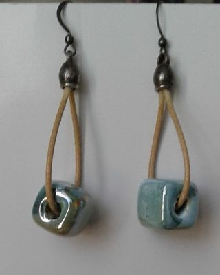 Orecchini artigianali celeste